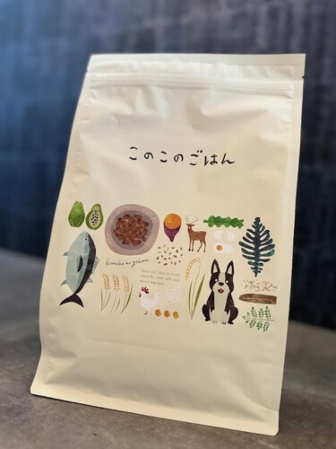 このこのごはんのドッグフード。小型犬の涙やけ・におい・毛並みに配慮した国産無添加フード